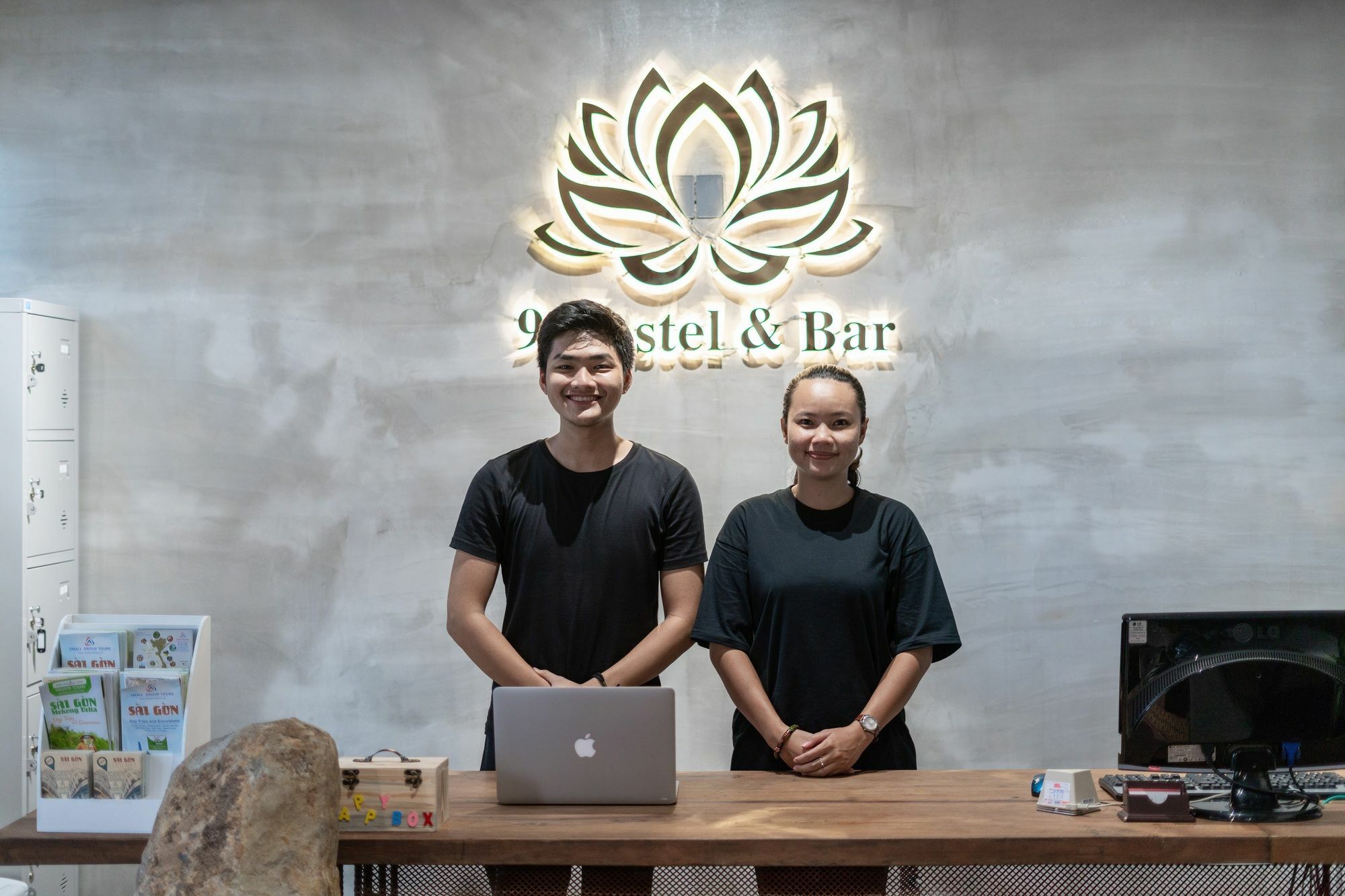 9 Hostel And Bar Ho Chi Minh-staden Exteriör bild